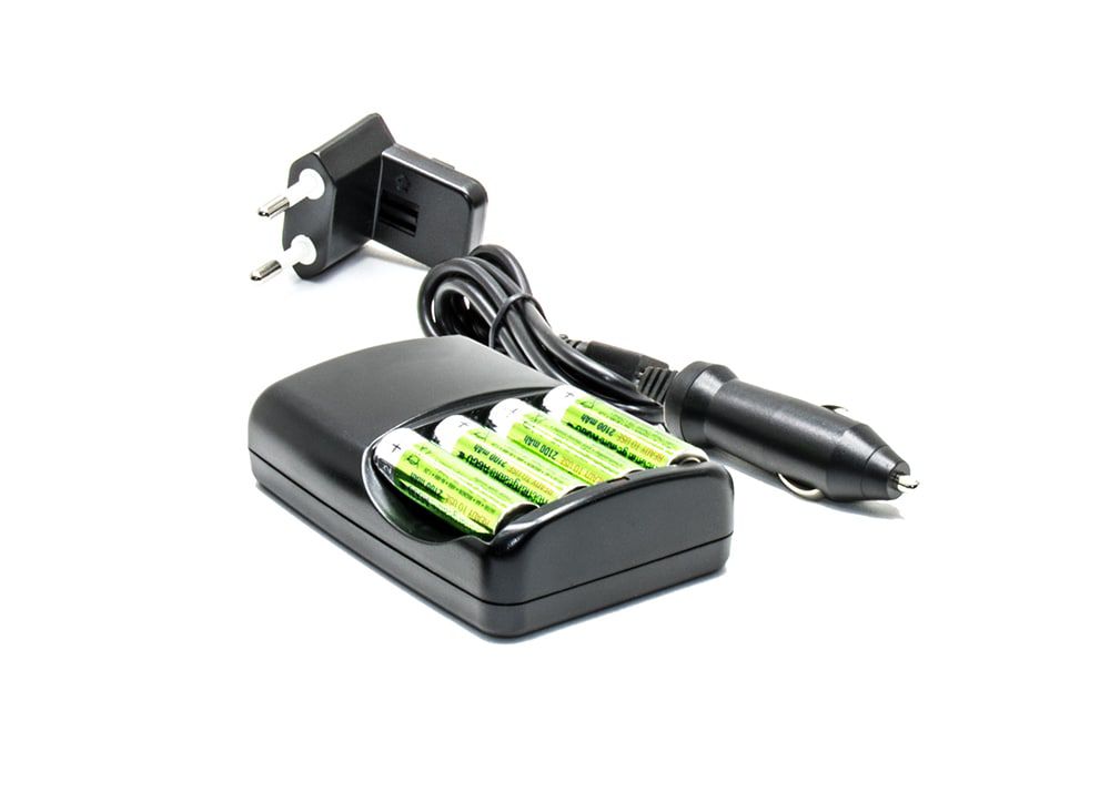 AC & Car Charger 4 x AA Rechargeable Batteries